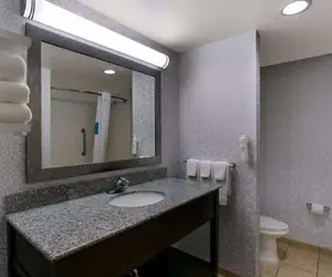 Photo 5 - Hampton Inn & Suites Wilmington Christiana