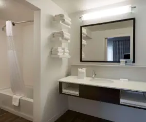 Photo 2 - Hampton Inn & Suites Charlotte/Pineville