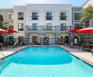 Photo 5 - Hampton Inn Santa Barbara/Goleta