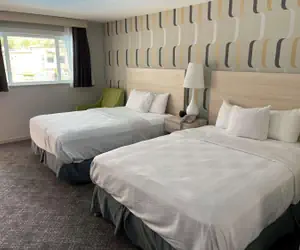 Photo 5 - Woodwards White Mountain Resort BW Signature Collection