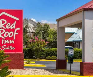 Photo 2 - Red Roof Inn & Suites Statesboro - University