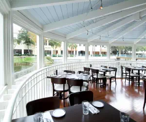 Photo 4 - Hilton Boca Raton Suites