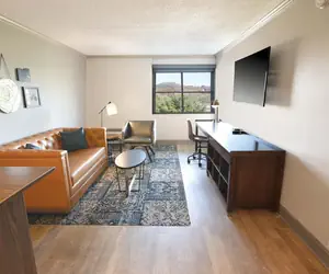 Photo 5 - Four Points by Sheraton York