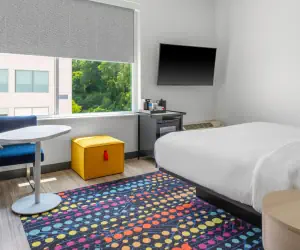 Photo 2 - Aloft Nashville Airport