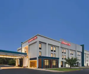 Photo 2 - Hampton Inn Quakertown