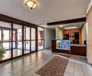 Photo 3 - Motel 6 Jackson, TN