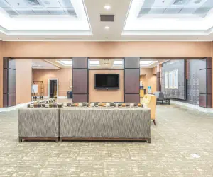 Photo 2 - DoubleTree by Hilton Columbus