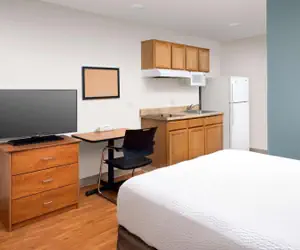 Photo 5 - Extended Stay America Select Suites - Cleveland - Airport