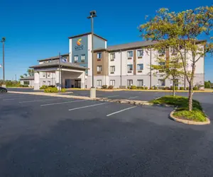 Photo 2 - Comfort Inn & Suites