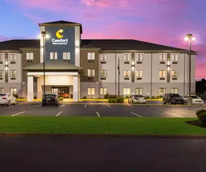 Photo 5 - Comfort Inn & Suites