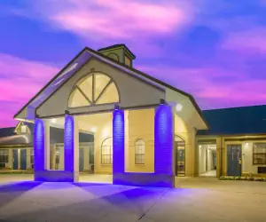 Photo 2 - Days Inn by Wyndham Lonoke