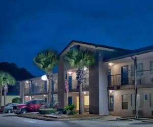 Photo 5 - Studio 6-Pascagoula, MS