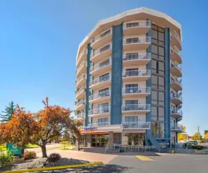 Photo 2 - Comfort Suites Idaho Falls