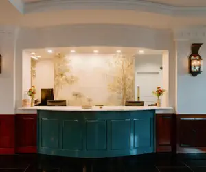 Photo 3 - French Quarter Inn