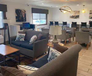 Photo 2 - Baymont by Wyndham Danville IL