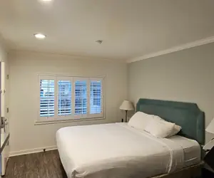 Photo 2 - Bay Front Inn