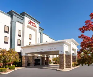 Photo 2 - Hampton Inn & Suites Richmond