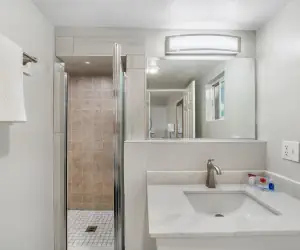 Photo 3 - Rodeway Inn Stockton Highway 99