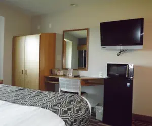 Photo 4 - MICROTEL Inn and Suites - Ames