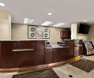 Photo 5 - Comfort Inn & Suites Airport Convention Center