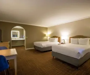 Photo 5 - Best Western Inn