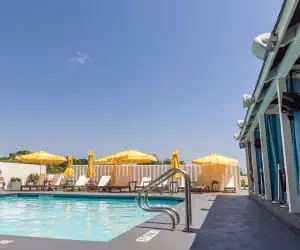 Photo 3 - The Starling Atlanta Midtown, Curio Collection by Hilton