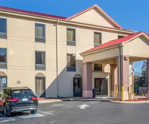 Photo 2 - Econo Lodge Lookout Mountain