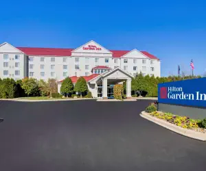 Photo 2 - Hilton Garden Inn Louisville-Northeast