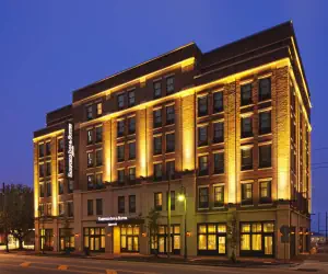 Photo 3 - Fairfield Inn & Suites by Marriott Savannah Downtown Historic District