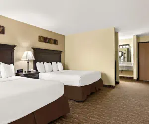 Photo 5 - Best Western Center Pointe Inn
