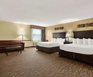 Photo 4 - Best Western Center Pointe Inn