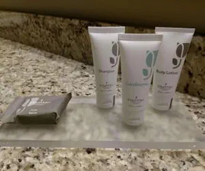 Photo 4 - Country Inn & Suites by Radisson Bismarck Waterpark