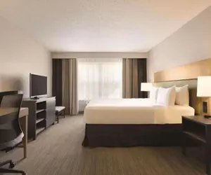 Photo 5 - Country Inn & Suites by Radisson, Madison Southwest, WI