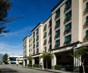 Photo 4 - Courtyard by Marriott Los Angeles Pasadena Old Town