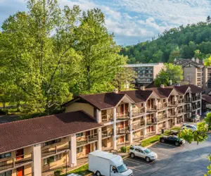 Photo 2 - Super 8 by Wyndham Downtown Gatlinburg at Convention Center