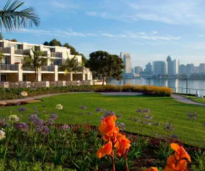 Photo 2 - Coronado Island Marriott Resort & Spa