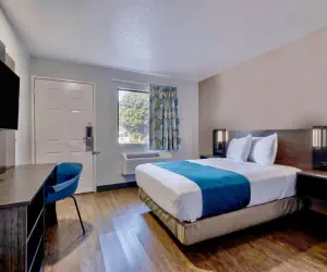 Photo 5 - Motel 6-Anaheim, CA - Fullerton East