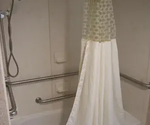 Photo 4 - Hampton Inn Greeneville