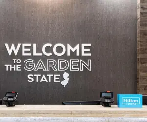 Photo 4 - Hampton Inn & Suites By Hilton- Newark Airport Elizabeth