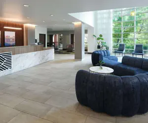 Photo 2 - River's Edge Hotel Portland, Tapestry Collection by Hilton