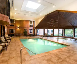 Photo 5 - Ann Arbor Regent Hotel and Suites