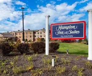 Photo 5 - Hampton Inn & Suites Petoskey