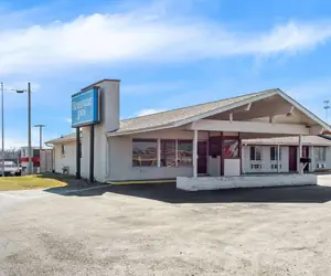 Photo 2 - Rodeway Inn