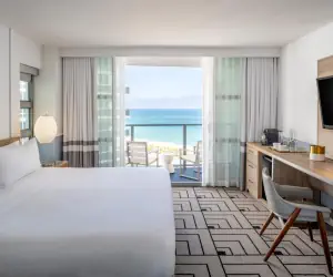 Photo 2 - Cadillac Hotel & Beach Club, Autograph Collection