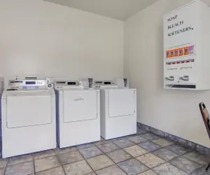 Photo 5 - Motel 6-Coos Bay, OR