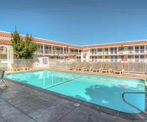 Photo 5 - Motel 6-Redding, CA - South