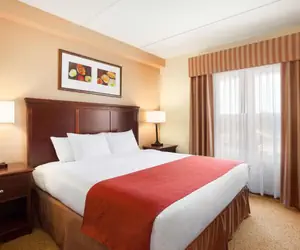 Photo 4 - Country Inn & Suites by Radisson, Lexington Park (Patuxent River Naval Air Station), MD