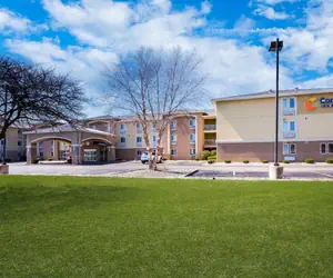 Photo 4 - Comfort Inn & Suites Springfield I-55