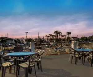 Photo 3 - Comfort Inn San Diego Airport At The Harbor