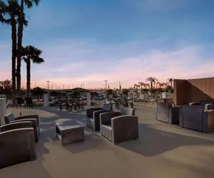 Photo 2 - Comfort Inn San Diego Airport At The Harbor